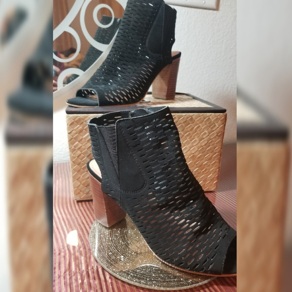 Steve Madden Laser Cut Heels